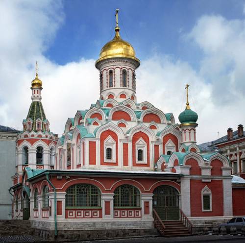 Восстановленный Казанский собор